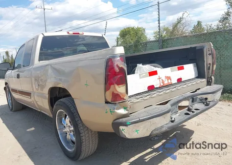 2004 Chevrolet Silverado 1500 Ls z USA, uszkodzony, nr VIN 2GCEC19V141231436